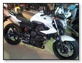 Nieuwe Yamaha XJ6N Lesmotor
